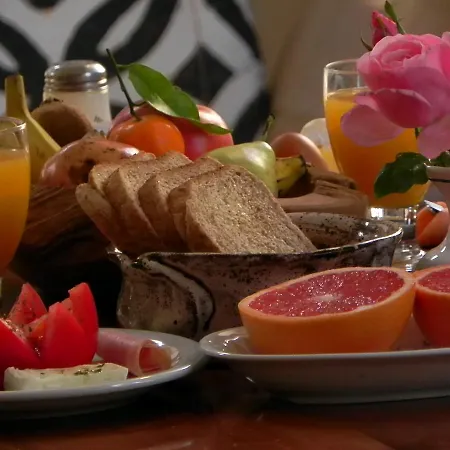 Ulysses 3* מת'וני